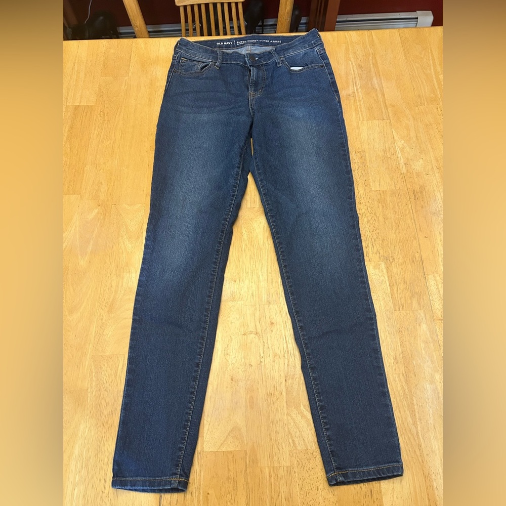 OLD NAVY SKINNY JEANS - Sz 4